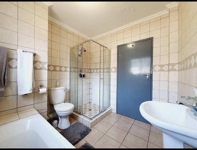 1 BEDROOM APARTMENT TO LET IN NOORDWYK